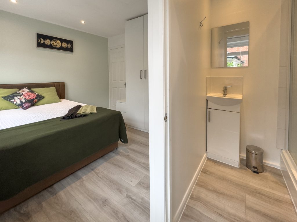 En-suite.jpeg