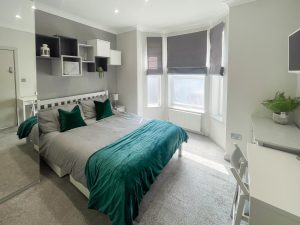 Room 1, Field Road, Reading, RG1