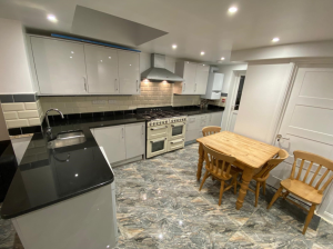 Donnington Gardens, Reading, RG1