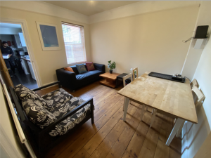 Room 3, Bishops Road, Reading, RG6
