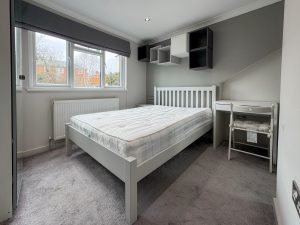 Room 5, Field Road, Reading, RG1