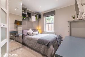 Room 2, Field Road, Reading, RG1