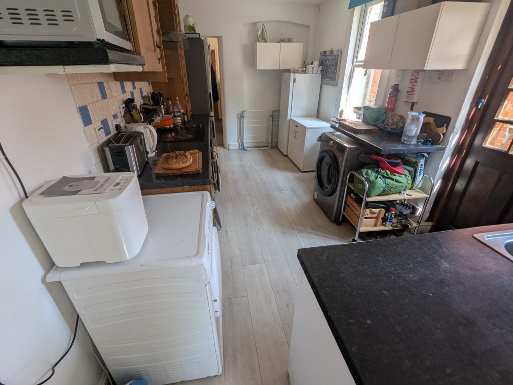 Kitchenb.jpg
