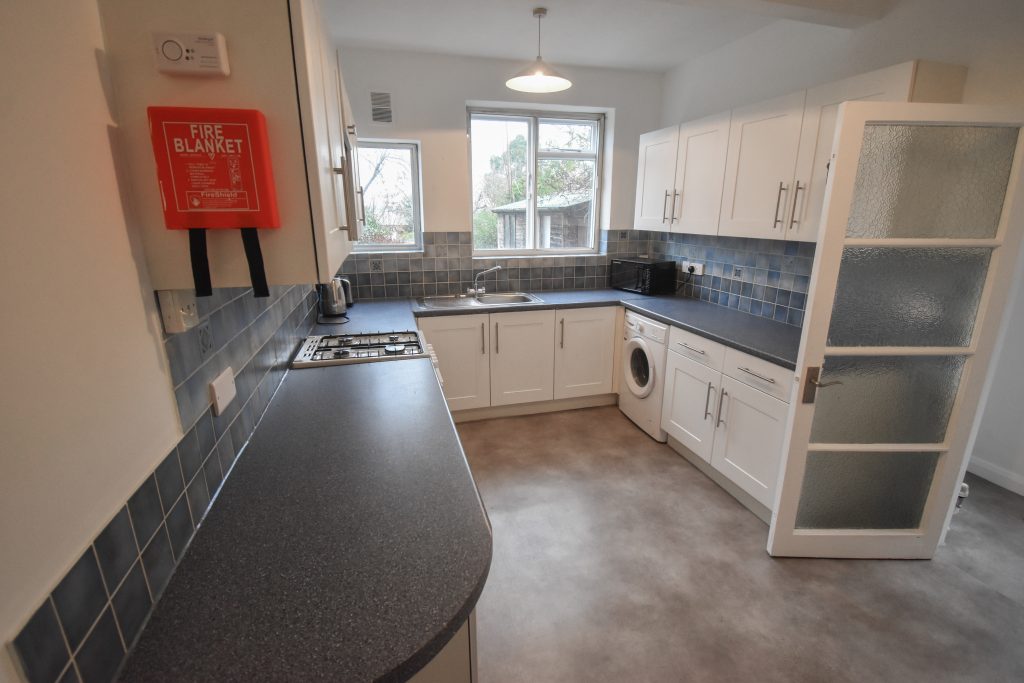 kitchen1.jpg