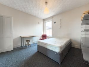 Room 4, London Road, Reading, RG1
