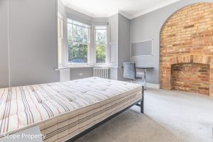 Room 2, Addington Road, Reading, RG1
