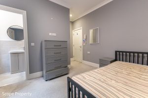 Room 6, Addington Road, Reading, RG1
