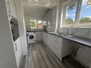 Wokingham Road, Earley, RG6