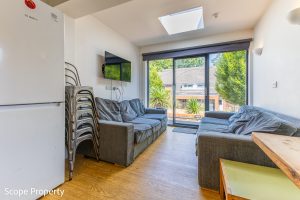 Room 5, Hillside Court, Reading, RG1